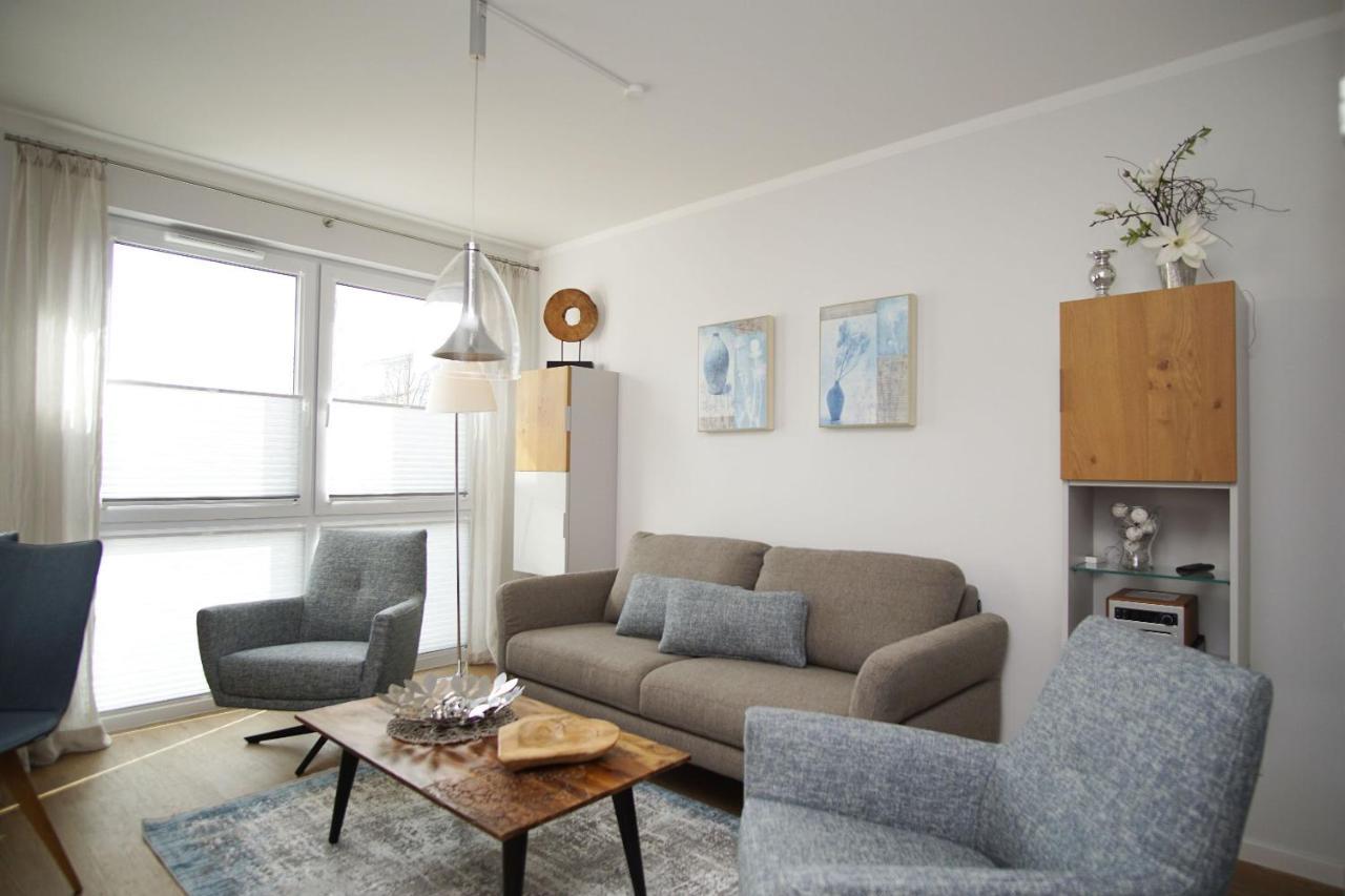 Zentrale Fewo Mit Terrasse, Gratis Nutzung Vom Ahoi Erlebnisbad Und Sauna In Sellin - Villa Anni Fewo 02 Goehren  Ngoại thất bức ảnh